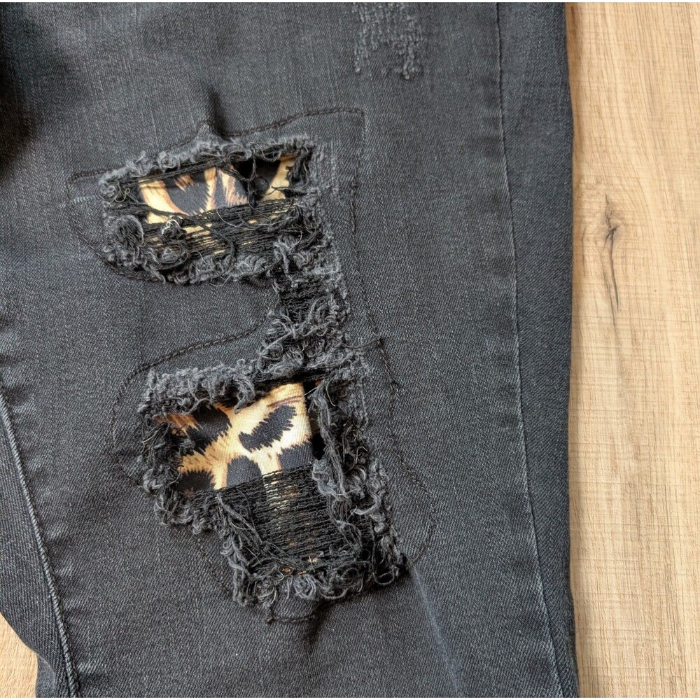 Judy Blue Jeans Size 16W Black Leopard Patch Distressed Skinny Fit Stretch - Picture 6 of 12